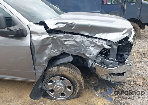 2024 Ram 2500 Tradesman 4X4 6'4 Box z USA, uszkodzony, nr VIN 3C6UR5CJ6RG252974